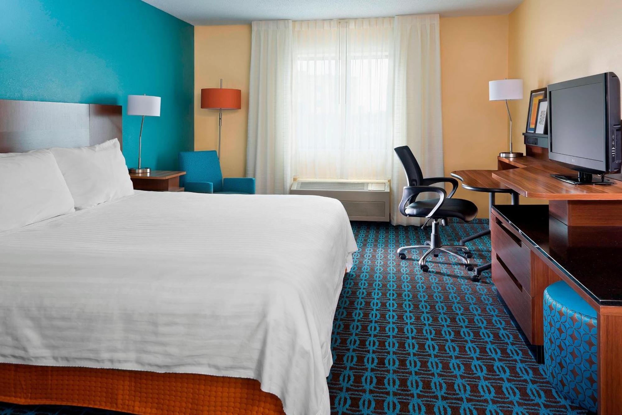 Fairfield Inn & Suites Lexington Keeneland Airport Exterior photo